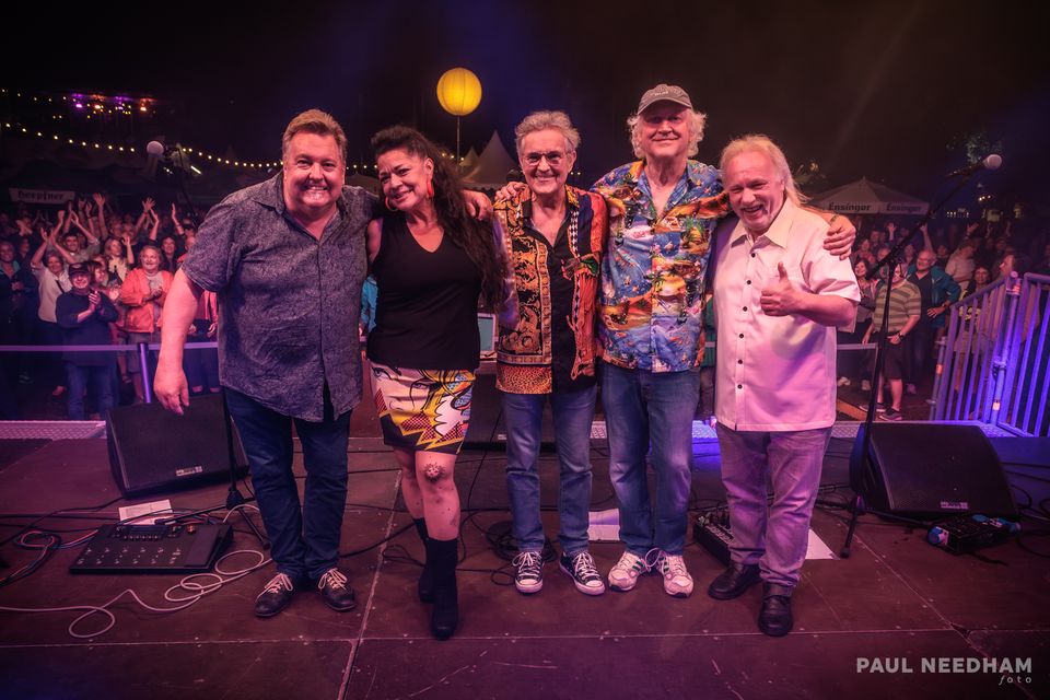 Trick 17 feat. Bluesmama Sandy Campos